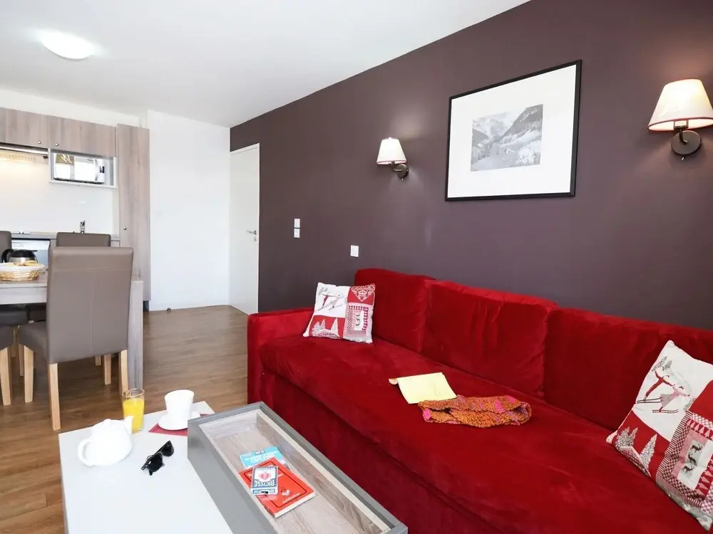Chalet in Auris-en-oisans With Balcony Views