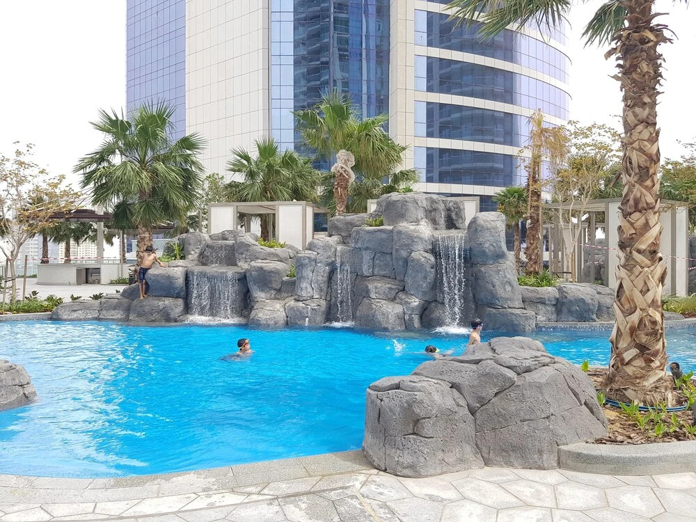 Luton Vacation Damac Paramount Tower