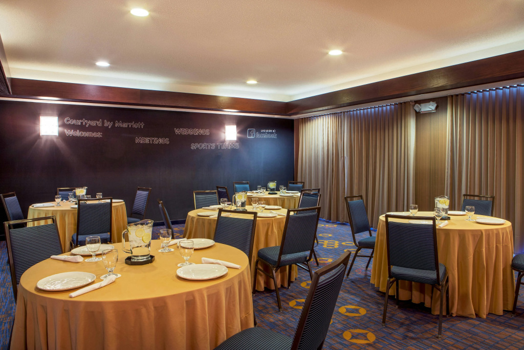 Courtyard by Marriott Hartford Manchester