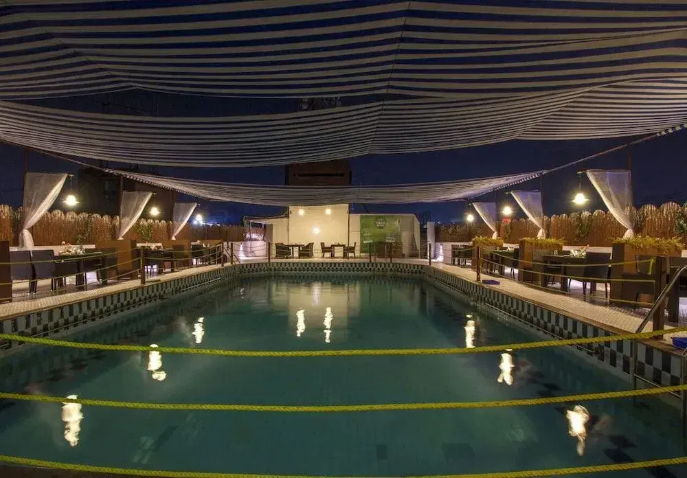 Treebo Trend Popular Hotel