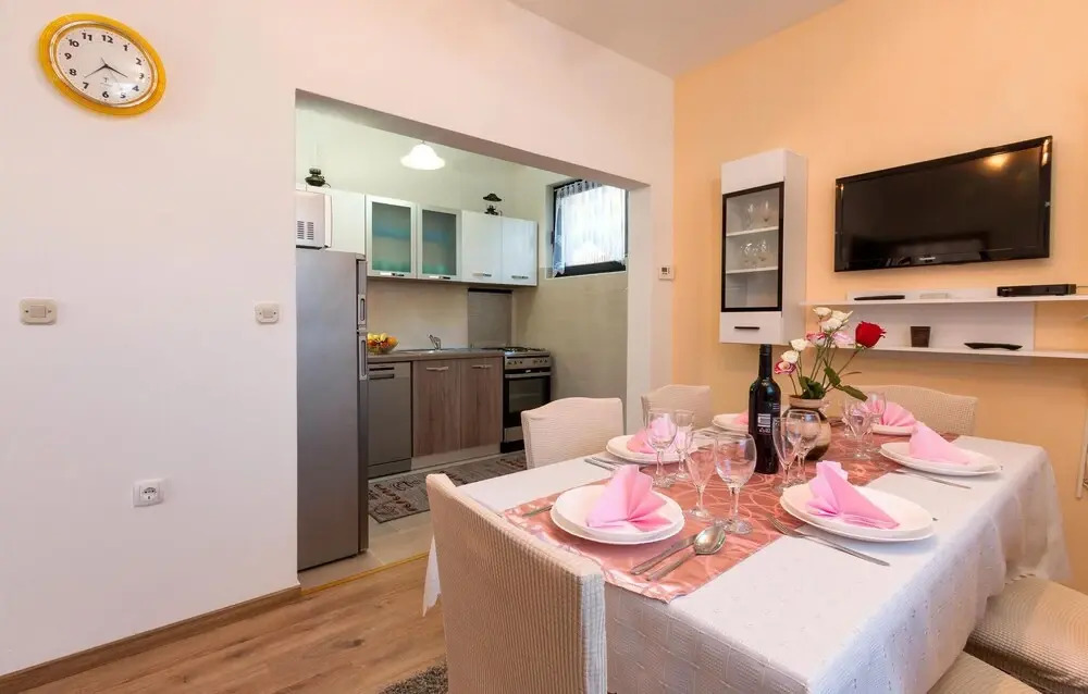 Amazing Apartment in Fazana With Wifi and 3 Bedrooms