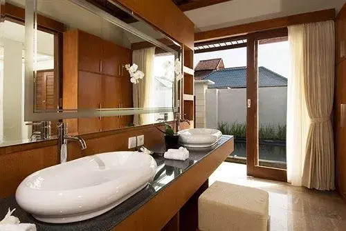 The Palm Suite Villa & Spa