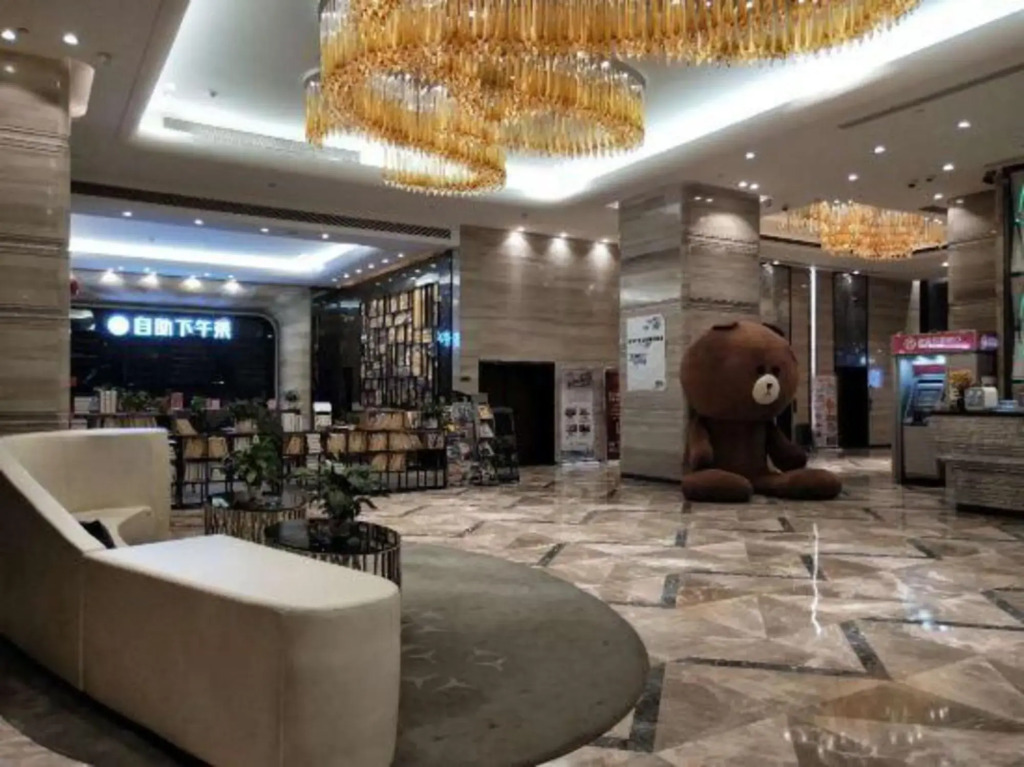 Sweet Fruit Charm International Hotel (Foshan West Station Shati Airport Store)