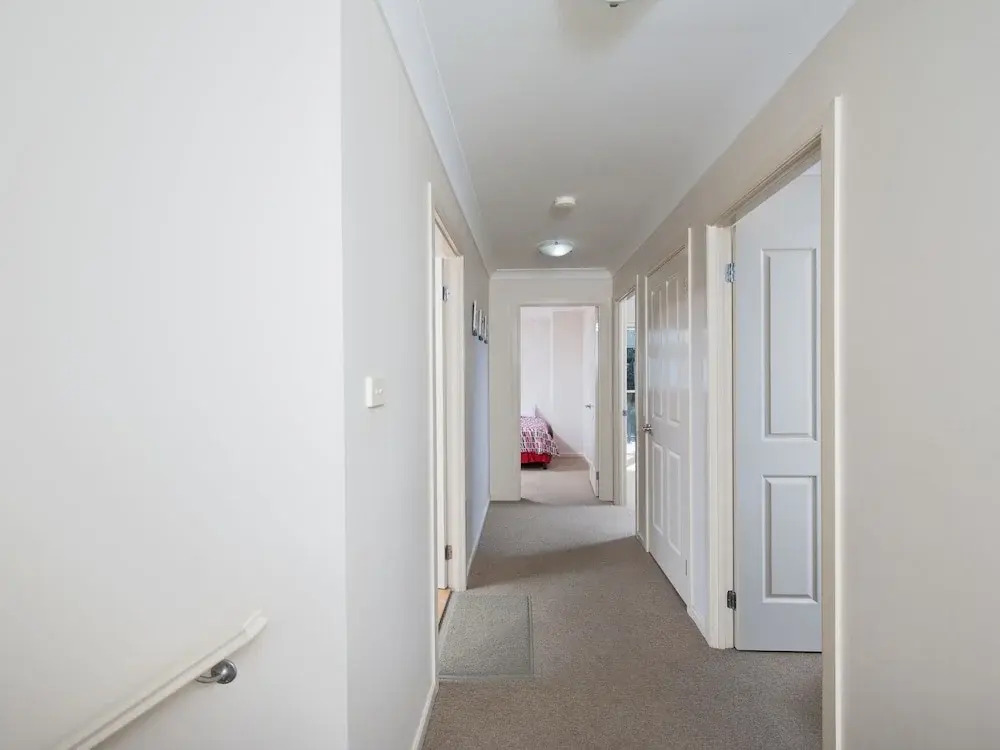 Lagoons Estate, 6 Dowling Street