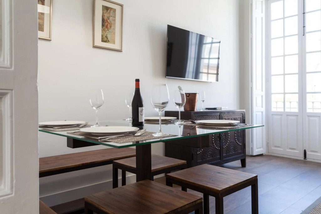 Stunning Boutique - Space Maison Apartments