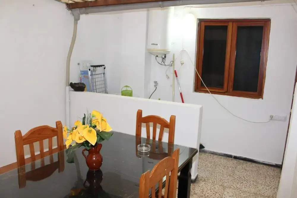 Room Rental In Central Flat In Puerto Del Rosario