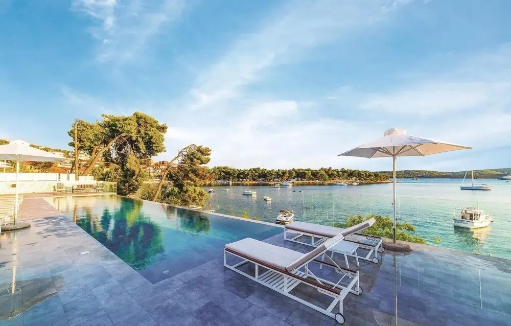 Luxurious Home In Trogir With Sauna