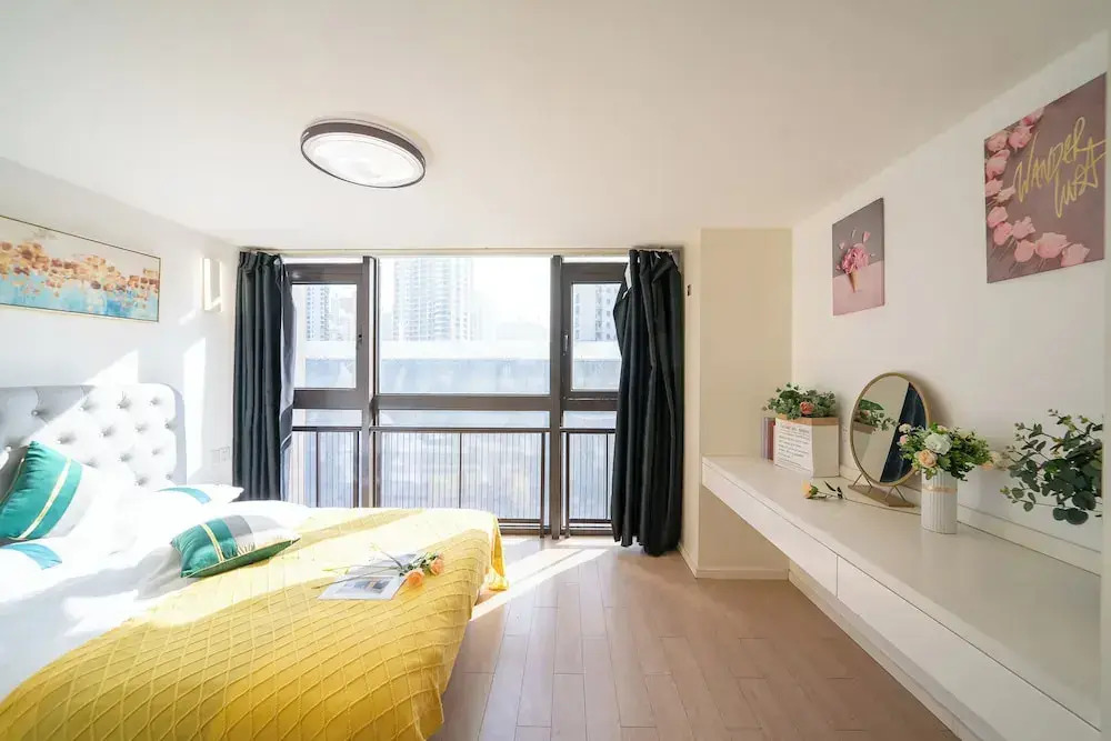 Shanghai Hills & Wanye Prime Stay