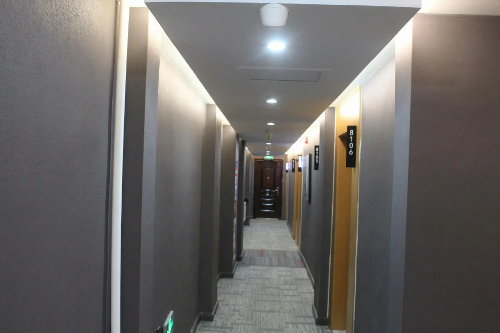 Thank Inn Hotel Inner Mongolia Hohhot Xincheng Railway Station Zhangqian Square