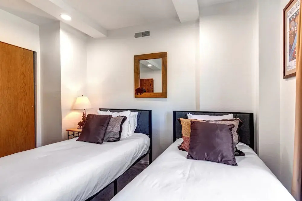 Park Station 133 2 Bedroom Condo by RedAwning