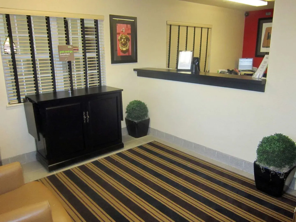 Studio 6 Suites Sacramento Northgate CA