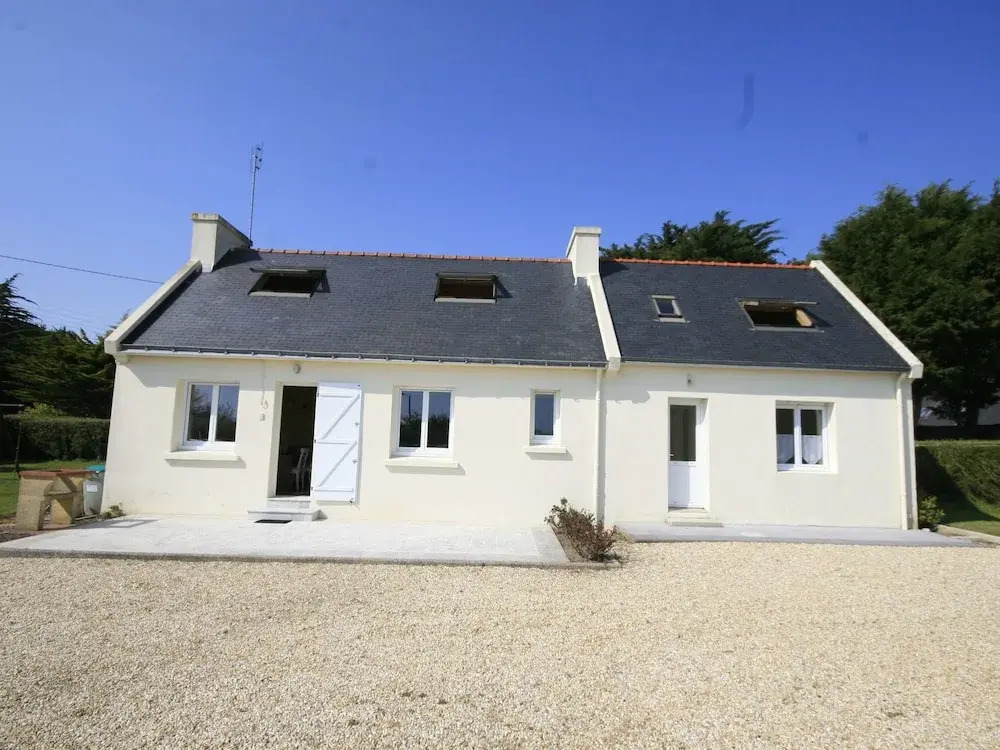 Cozy Holiday Home in Penmarch with Private Swimming Pool