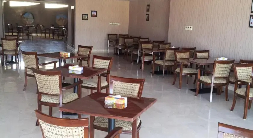 Tulip Inn Sea View