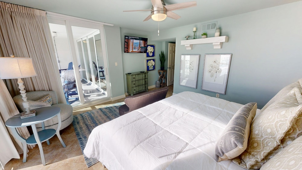 Shoreline Towers 2094 2 Bedroom Condo