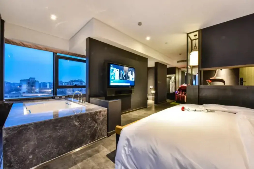 Lucid Xixi Hotel