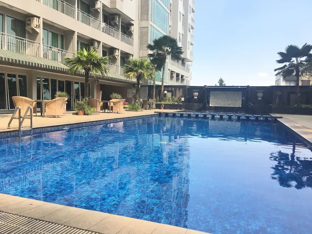 Homey 3Br Galeri Ciumbuleuit 1 Apartment