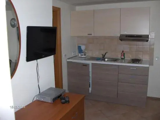 Old Town Cres Apartments