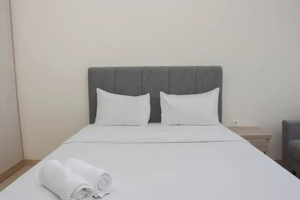 Wonderful And Strategic Studio Menteng Park Apartment