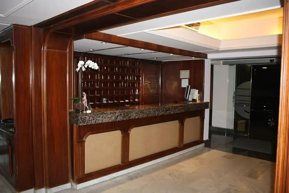 Aquarium Hotel & Resort