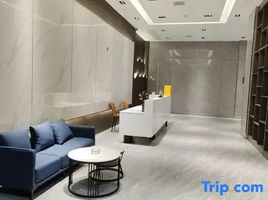 Xingman Light Luxury Apartment (Zhucun Subway Station)