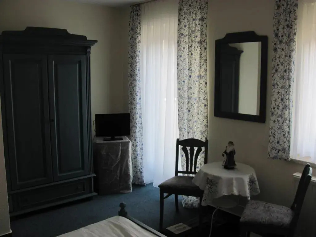 Hotel Kryoms 108