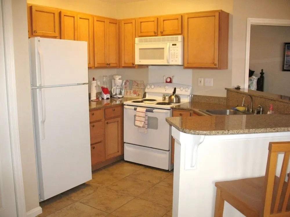 Colony Club U7 condo