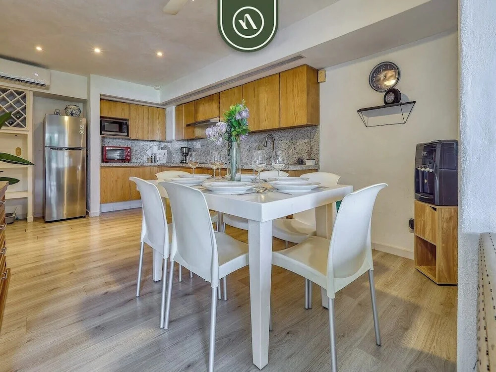 2 BR Condo in Hotel - Beach - Pools - Kids Club