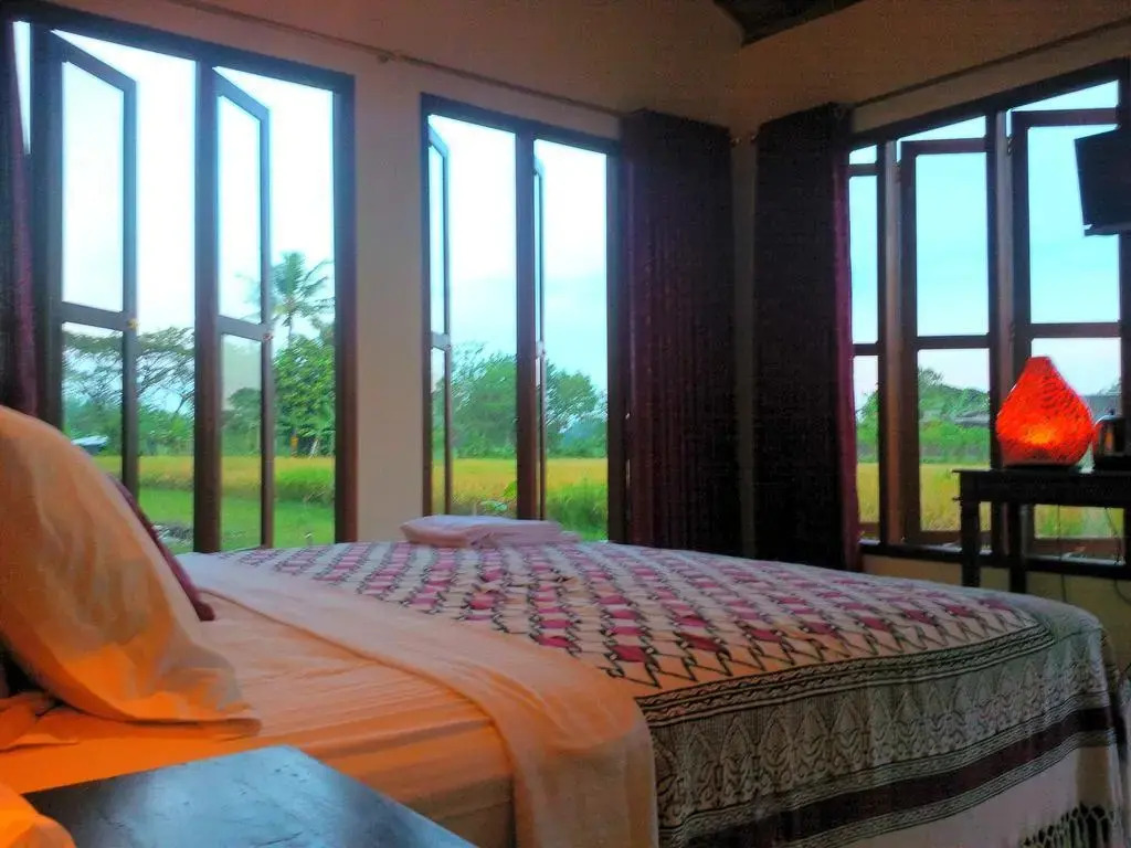 Rosella Cottages - Homestay - Yogyakarta