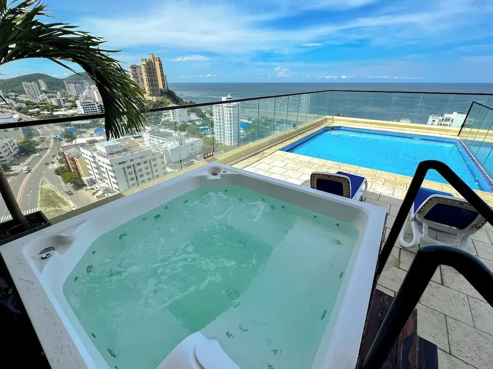 Apartasuites VITA 945 RODADERO - By Bedviajes