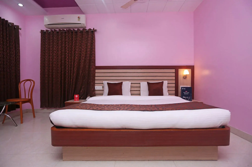 OYO 10046 Hotel Swarna Villa