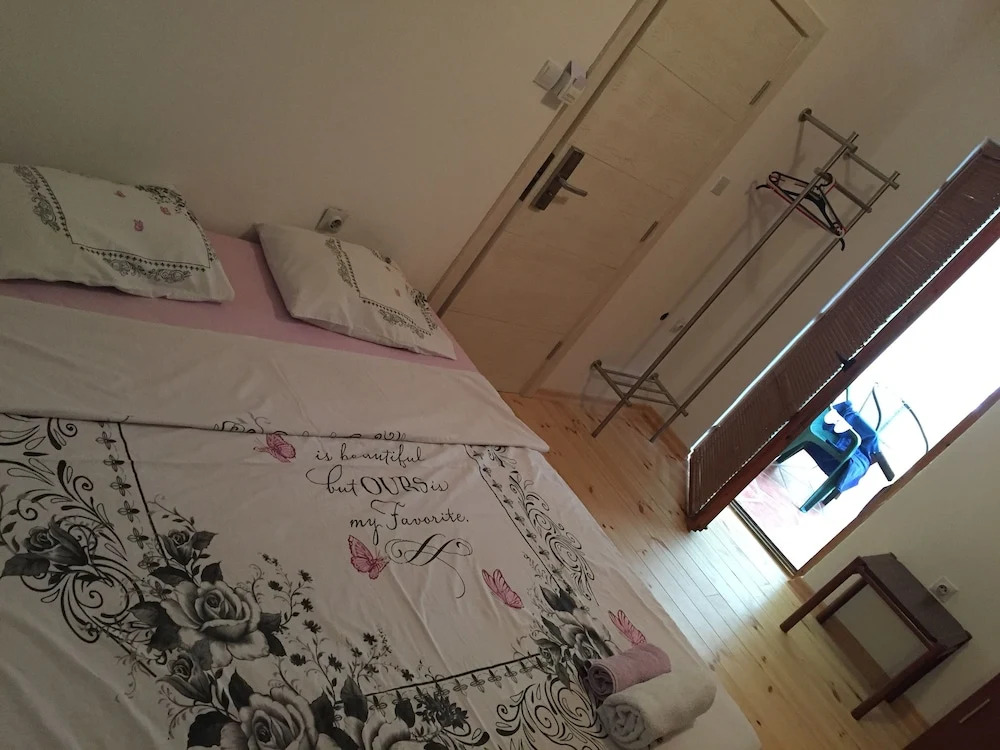 Neni Apartments