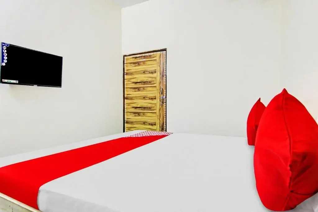 OYO Flagship 80594 Skyway Residency
