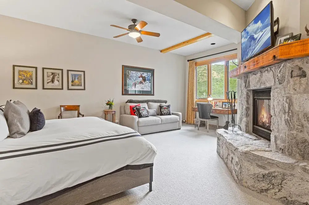 Trail's End Lodge at Deer Valley Resort - Two Bedroom Residence with Spa #404 2 Condo