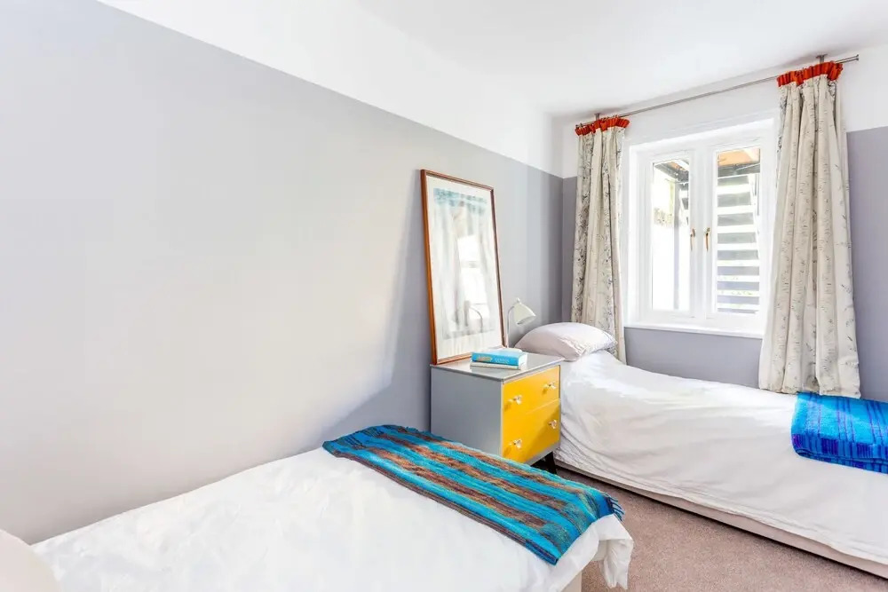 Beautiful 2-bedroom Flat in a Victorian House