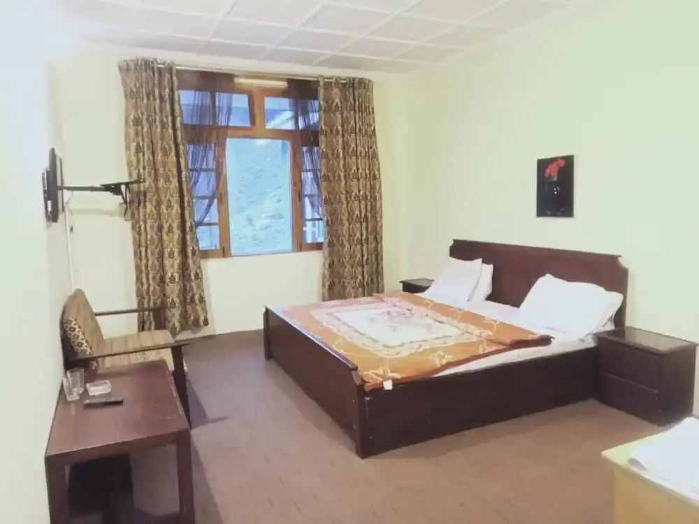 Troutland Hotel Naran
