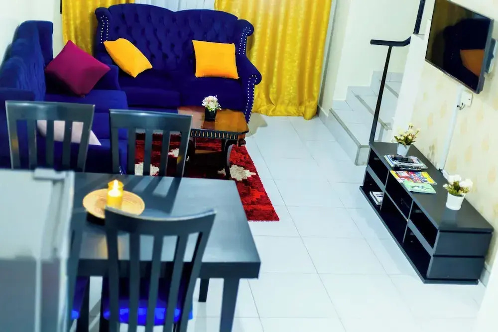 Claris Cozy Homes Near US Mall