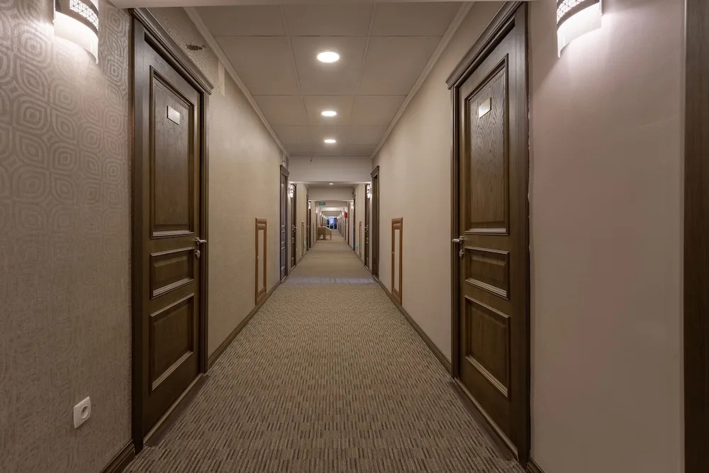 Club Hotel  Dostuk