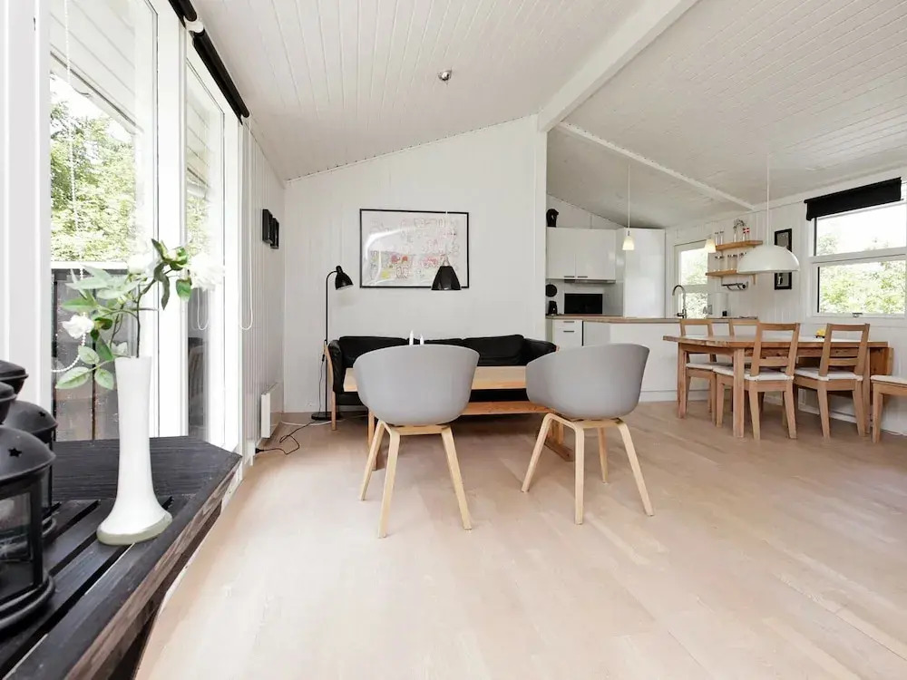 Peaceful Holiday Home in Hals near Sea