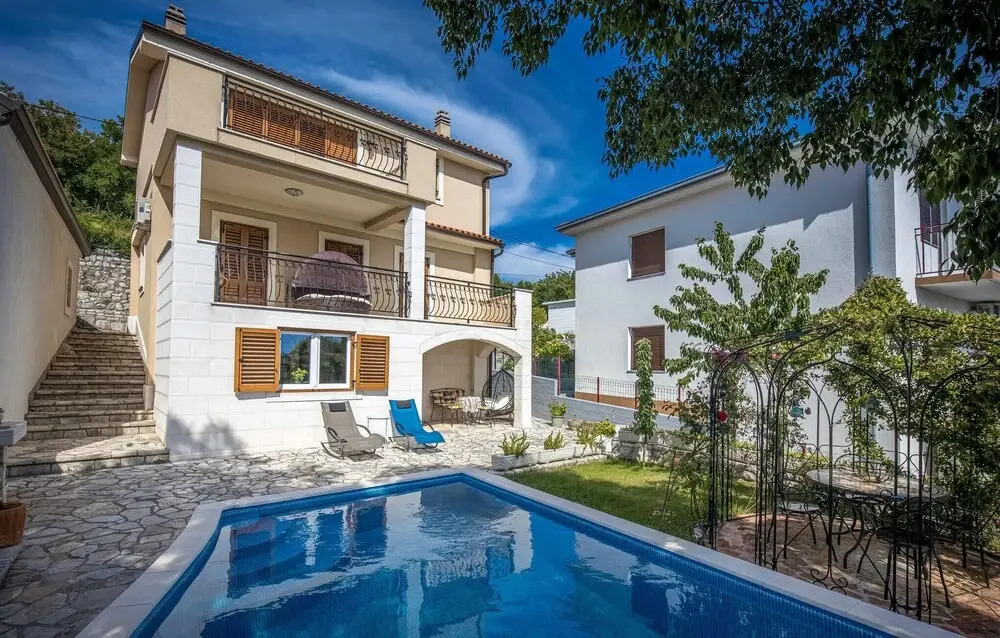 Beach Front Home In Kostrena