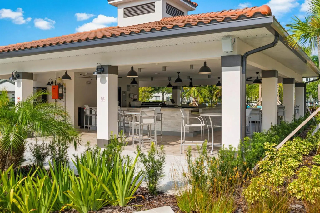 Vista Cay Luxury 3 Bedroom Condo 3103