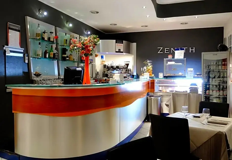 EOS Room and Breakfast