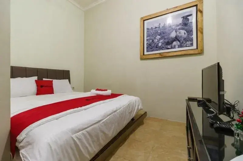 Reddoorz Near Stasiun Poris Tangerang