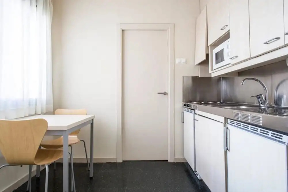 Residencia Universitaria Resa Giner de Los Ríos