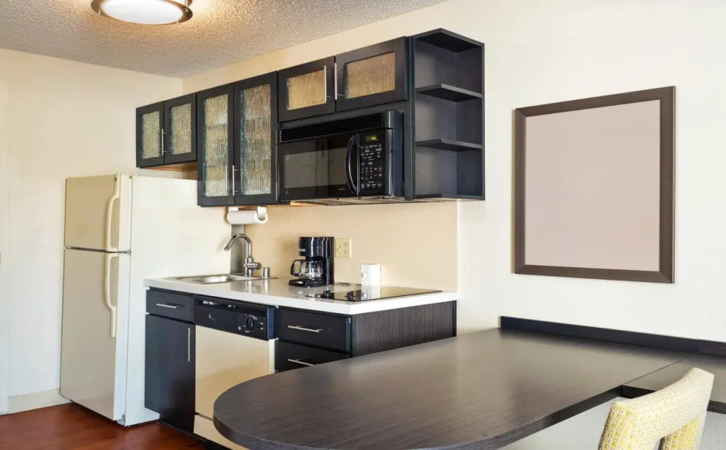 Sonesta Simply Suites Chicago OHare Airport