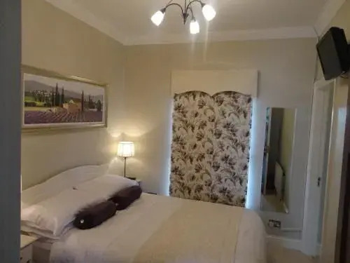 Westwood Country House