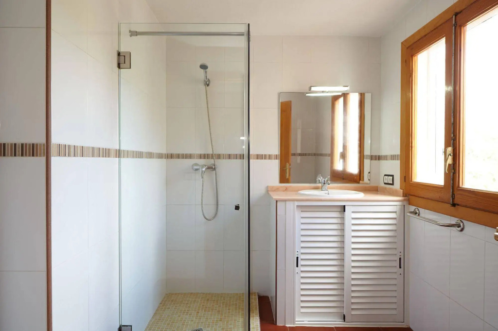 Villa by Playa den Bossa & Ibiza town 7min, BBQ