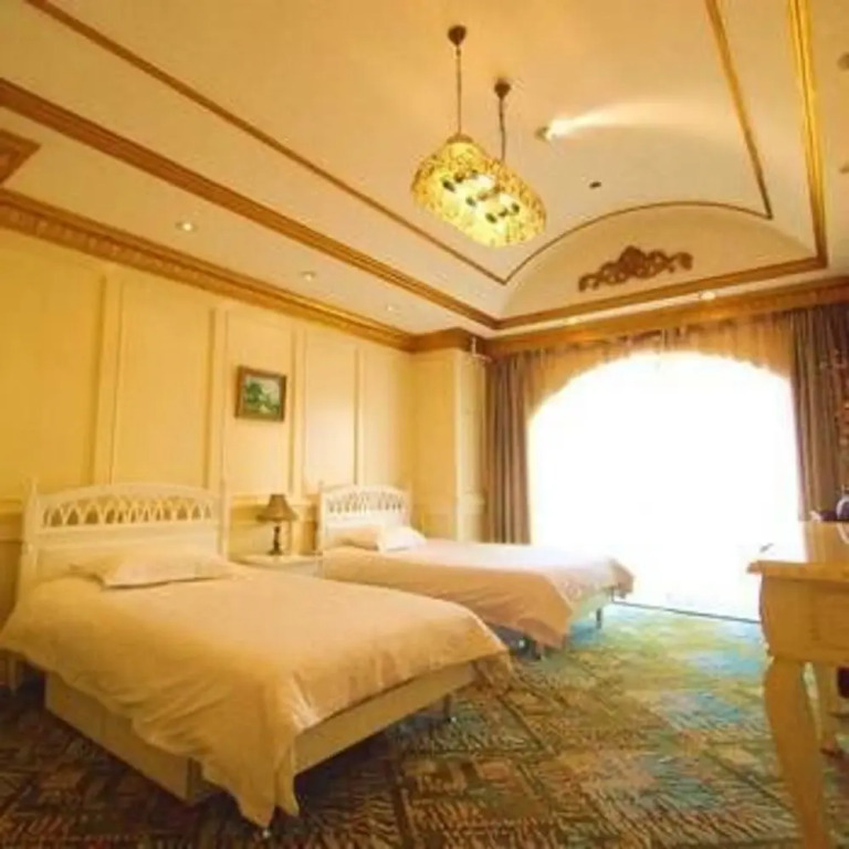 Jin He Hotel