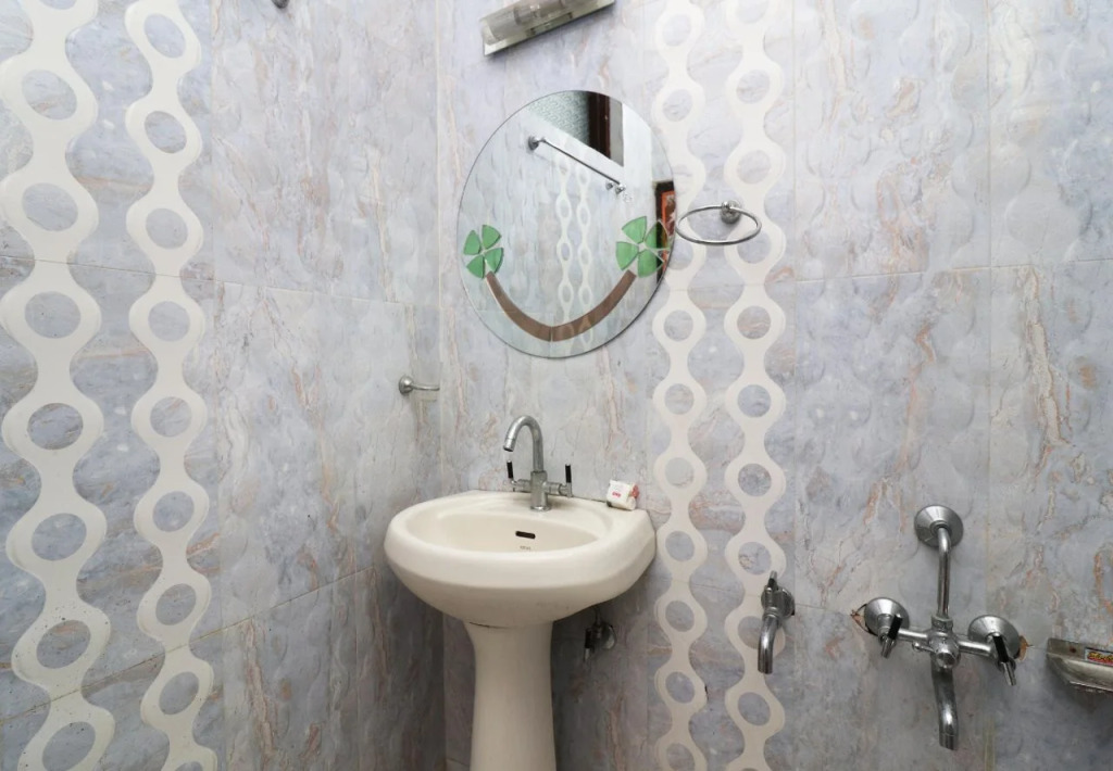 Hotel Marhaba United By OYO Rooms
