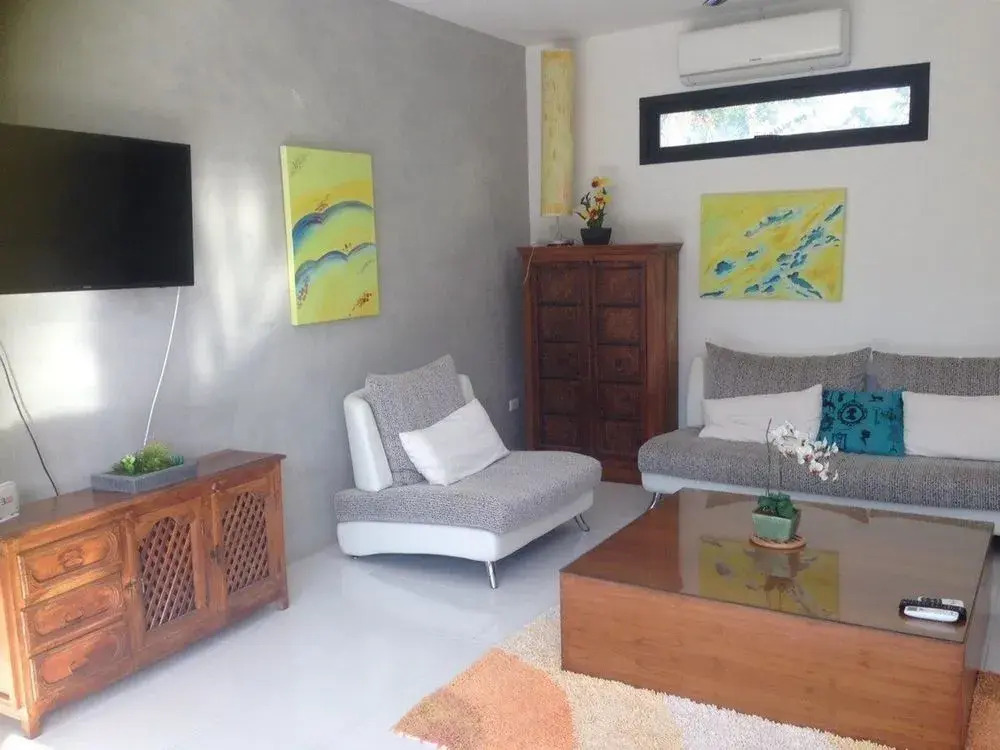 Iris Villa