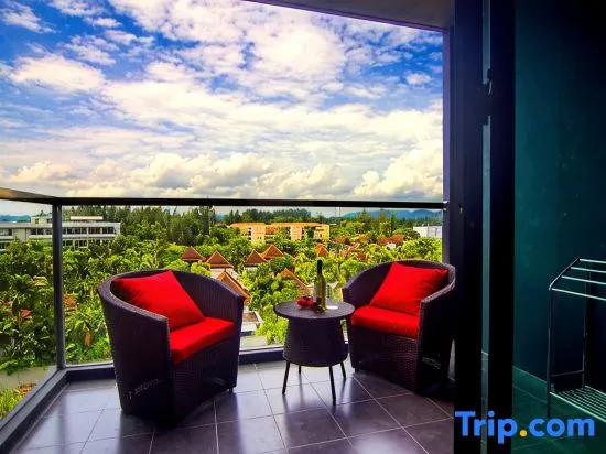 Homelike Family Apartment Pool on the roof with Sea View